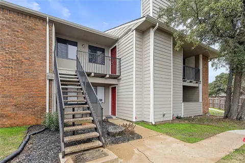 1901 Holleman Drive W 410, College Station, TX 77840