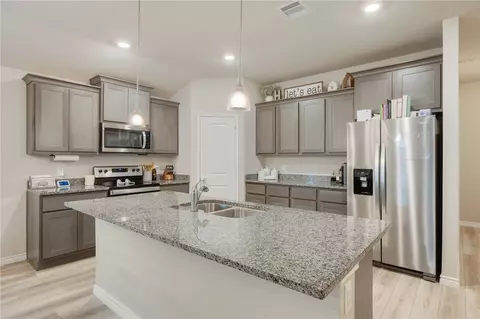 1976 Taggart Trl, Bryan, TX 77807 photo 6