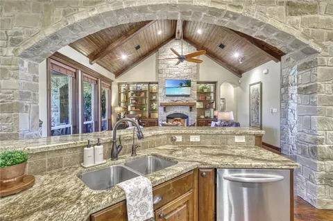 7488 Hidden Pond, Bryan, TX 77808 photo 15