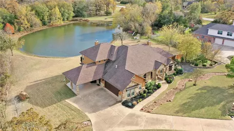 7488 Hidden Pond, Bryan, TX 77808 photo 2