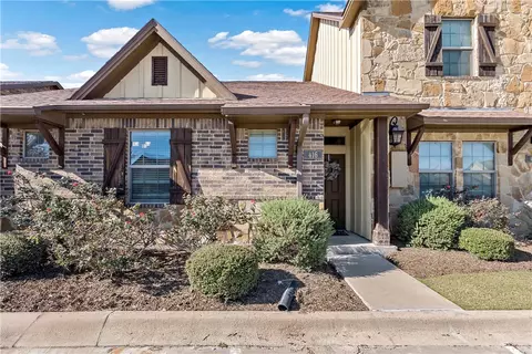 416 Baby Bear Dr, College Station, TX 77845
