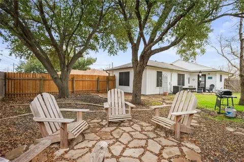 4744 Brompton Ln, Bryan, TX 77802 photo 2