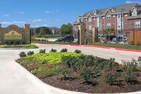 1198 Jones Butler Road 1003, College Station, TX 77840