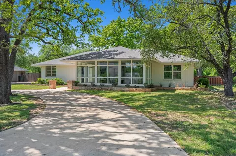 104 College Vw, Bryan, TX 77801