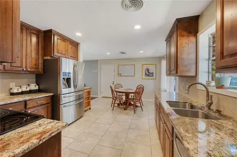 2300 Devonshire St, Bryan, TX 77802 photo 7