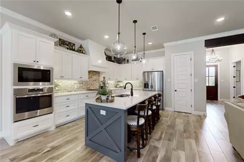 3261 Rose Hill Ln, Bryan, TX 77808 photo 3