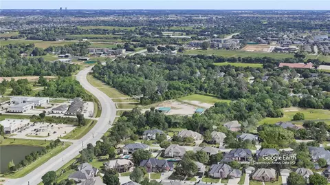 8115 Spring Cypress Rd, Spring, TX 77379 photo 4