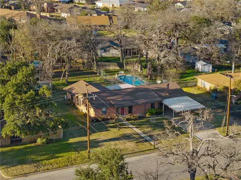 902 Mitchell St, Bryan, TX 77802 photo 7