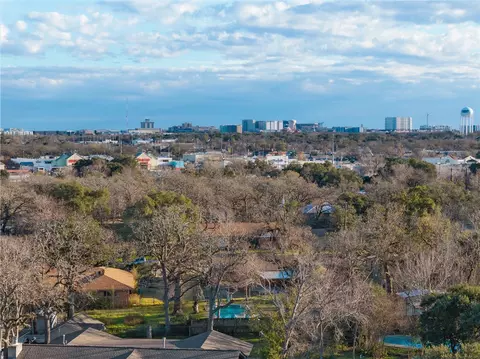 902 Mitchell St, Bryan, TX 77802 photo 38