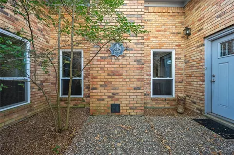 2702 Camelot Dr, Bryan, TX 77802 photo 5