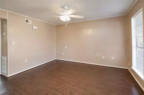 807 E 31st St, Bryan, TX 77803 photo 10
