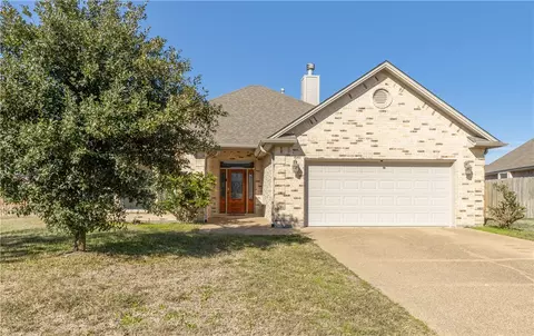 4001 Merlemont Ct, College Station, TX 77845