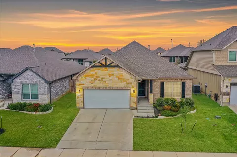6225 Pocono Dr, College Station, TX 77845