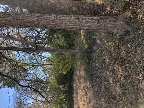 2401 Dixie St, Bryan, TX 77803