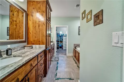 10489 Hampton Ct, Iola, TX 77861 photo 26
