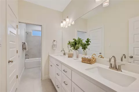 Bath - 2806 Spector Dr, Bryan, TX 77808 photo 5 of 5