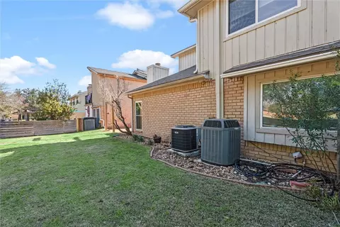 Exterior - 2910 Broadmoor Dr, Bryan, TX 77802 photo 7 of 10