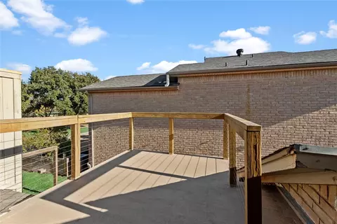 Exterior - 2910 Broadmoor Dr, Bryan, TX 77802 photo 3 of 10