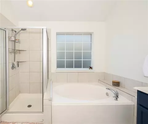 Bath - 1703 Summerwood Loop, Bryan, TX 77807 photo 2 of 3