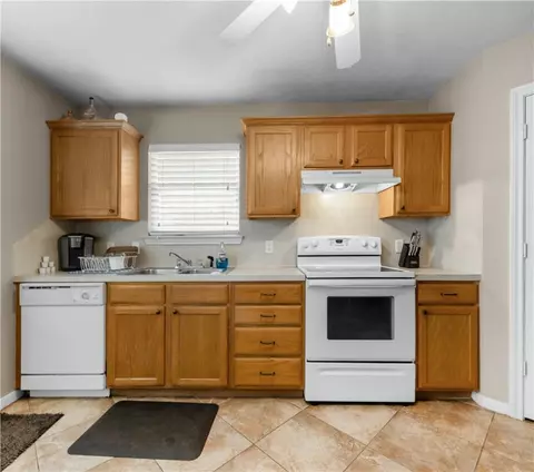 2602 Symphony Park Dr, Bryan, TX 77802 photo 7