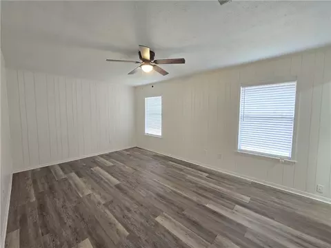 Living - 1904 Carroll Cir, Bryan, TX 77803 photo 4 of 4