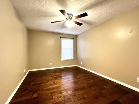 2112 Pantera Dr, Bryan, TX 77807 photo 14