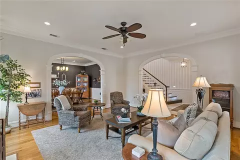 1314 Brook Hollow Dr, Bryan, TX 77802 photo 8
