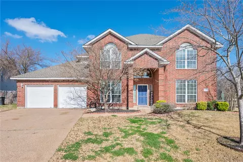 1611 Leopard Ct, College Station, TX 77840
