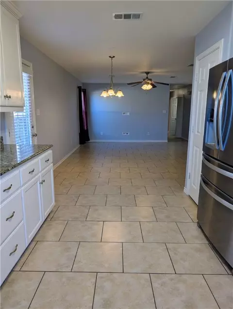 3903 High St, Bryan, TX 77808 photo 5