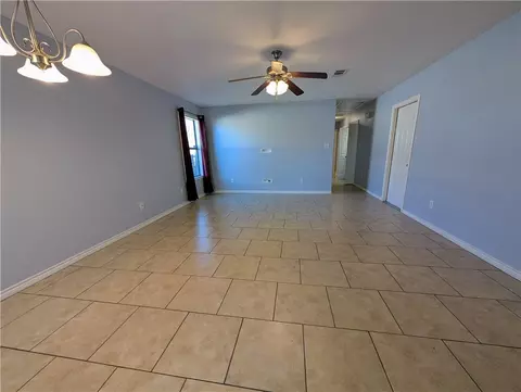 3903 High St, Bryan, TX 77808 photo 4