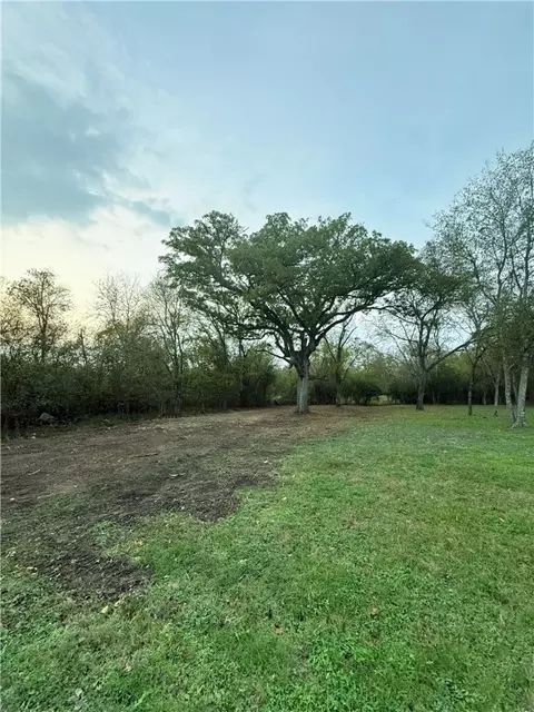 0 W Barton St, Calvert, TX 77837