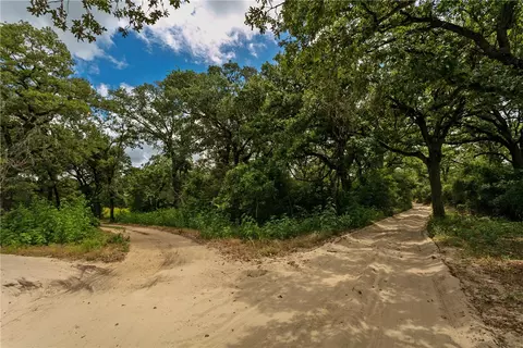 145 Private Road 6070 Rd, Cameron, TX 76520