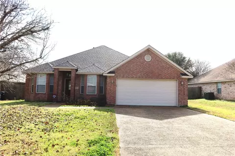 3631 Vienna Dr, College Station, TX 77845