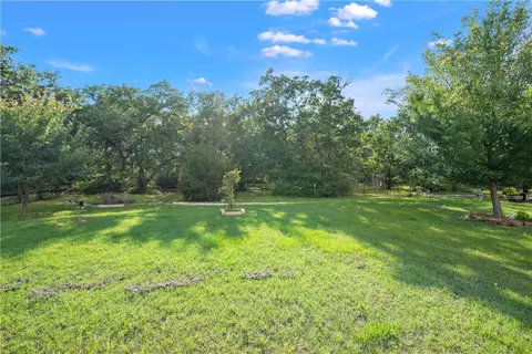 10187 Hampton Ct, Iola, TX 77861 photo 26