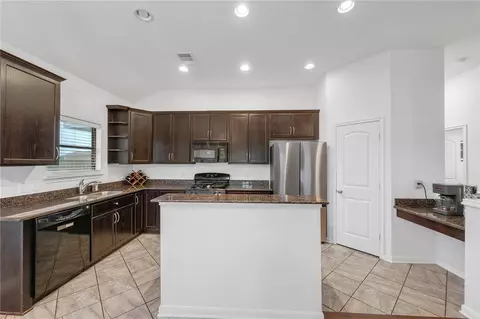 2030 Positano Loop, Bryan, TX 77808 photo 6