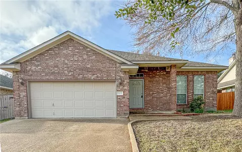 1103 Harrisonburg Ln, College Station, TX 77845