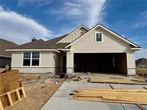 3152 Margaret Rudder Pkwy, Bryan, TX 77808