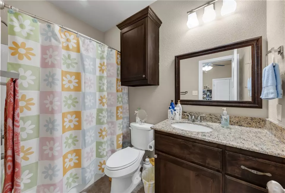 Bath - 3110 Claremont Dr, College Station, TX 77845 photo 3 of 4