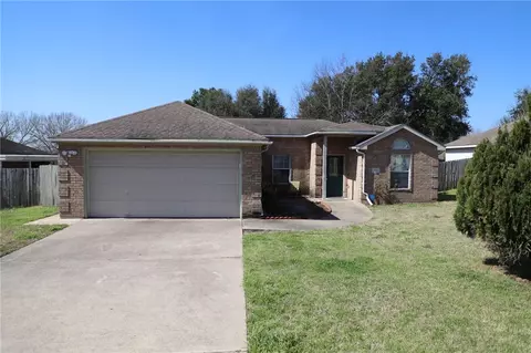 113 Mourning Dove, Navasota, TX 77868