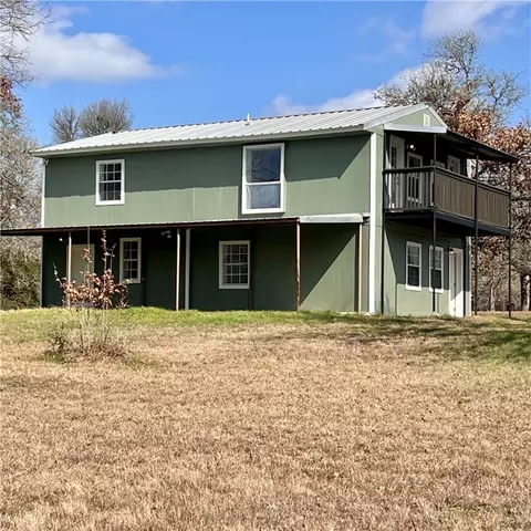 2124 E Pin Oak Ln, Caldwell, TX 77836