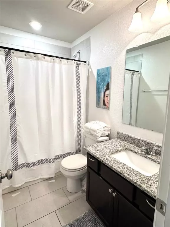 Bath - 2038 Sorrento Ct, Bryan, TX 77808 photo 1 of 2