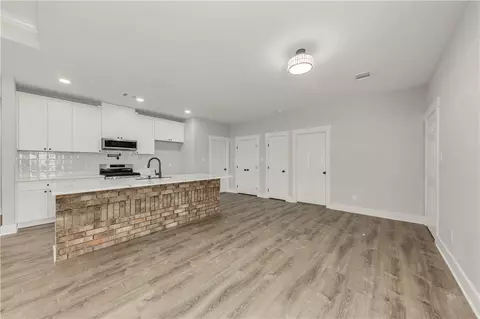 2007 Willhelm Dr, Bryan, TX 77803 photo 4