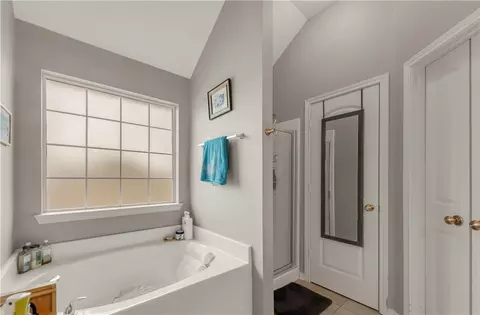 2008 Turning Leaf Dr, Bryan, TX 77807 photo 10