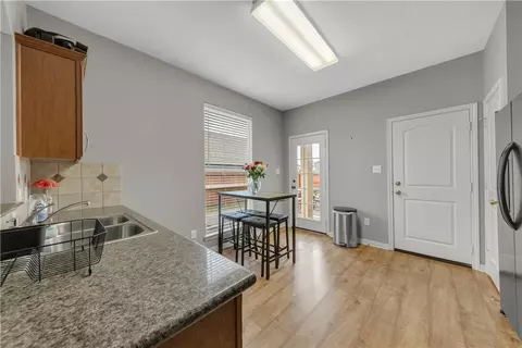 2008 Turning Leaf Dr, Bryan, TX 77807 photo 5
