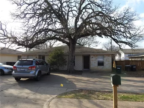 801-803 San Saba Dr, College Station, TX 77845
