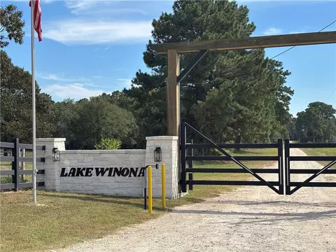 5324 Winona Ln, Navasota, TX 77868