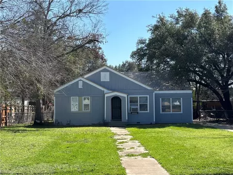111 Lake St, Bryan, TX 77801
