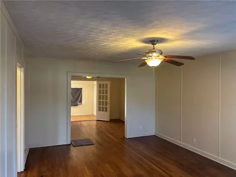 Living - 111 Lake St, Bryan, TX 77801 photo 4 of 4