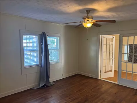 Living - 111 Lake St, Bryan, TX 77801 photo 1 of 4