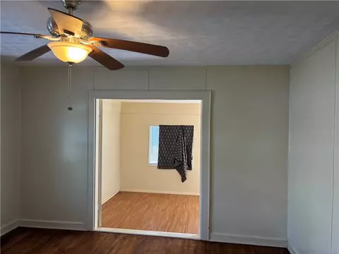 Living - 111 Lake St, Bryan, TX 77801 photo 2 of 4